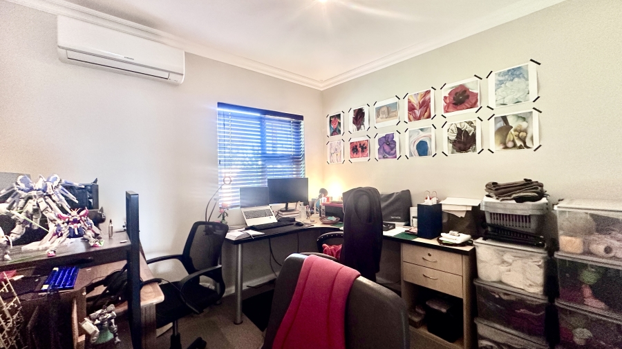 2 Bedroom Property for Sale in Lovemore Heights Estate Eastern Cape